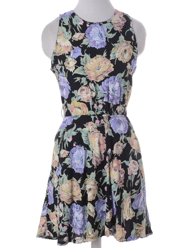 Urban T-ShirtsLabel Floral Short Dress