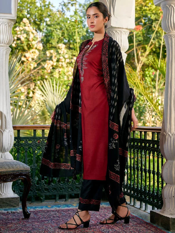 Embroidered Rayon Suit Set 3860