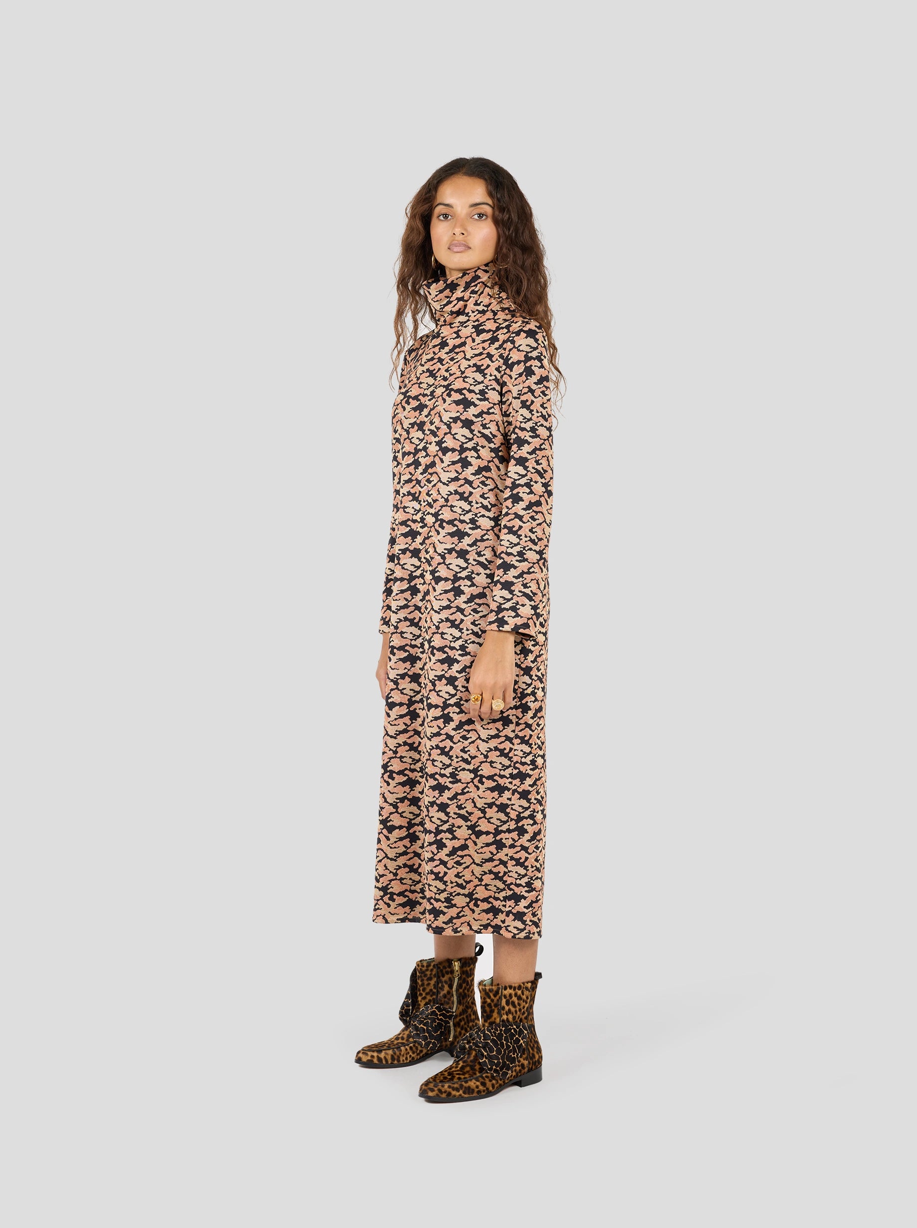 Marshall dress in Feline knitSheath Dress